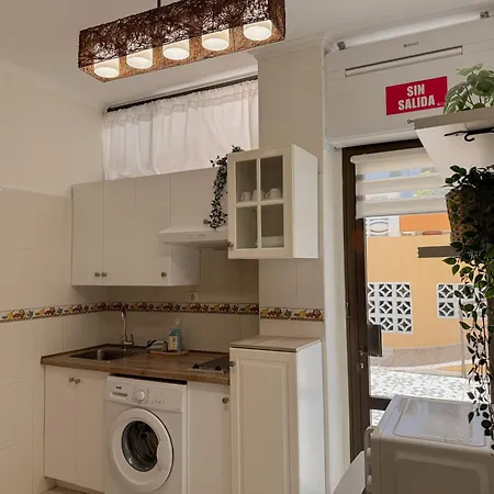 Pambnb - Cozy Beachfront With Pool *