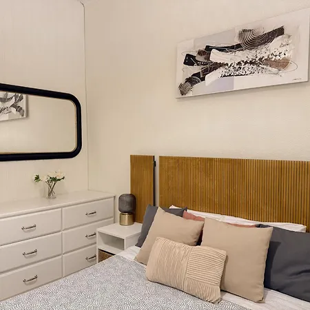 Pambnb - Cozy Beachfront With Pool *