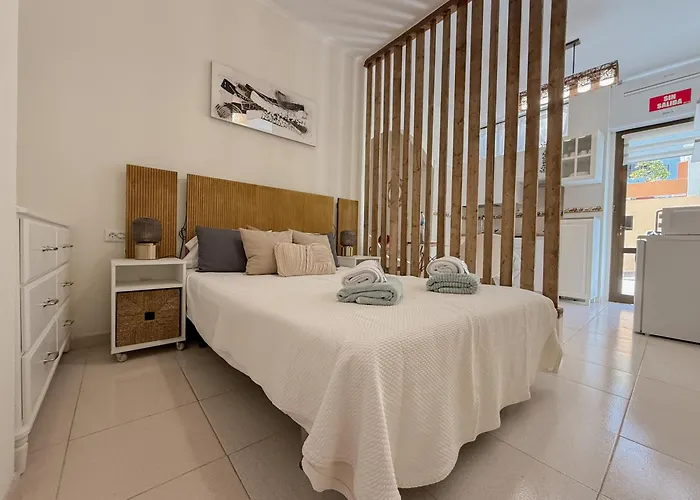 Pambnb - Cozy Beachfront With Pool Apartment Puerto de Santiago (Tenerife)