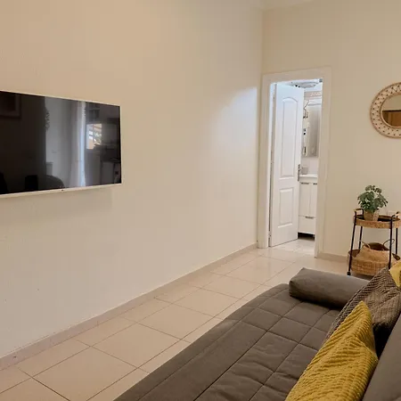 Pambnb - Cozy Beachfront With Pool Appartement