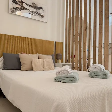 Pambnb - Cozy Beachfront With Pool Appartement