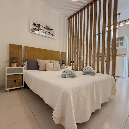 Pambnb - Cozy Beachfront With Pool Appartement Puerto de Santiago (Tenerife)