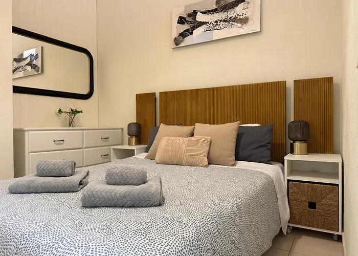 Pambnb - Cozy Beachfront With Pool *