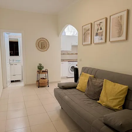 Pambnb - Cozy Beachfront With Pool Apartamento *